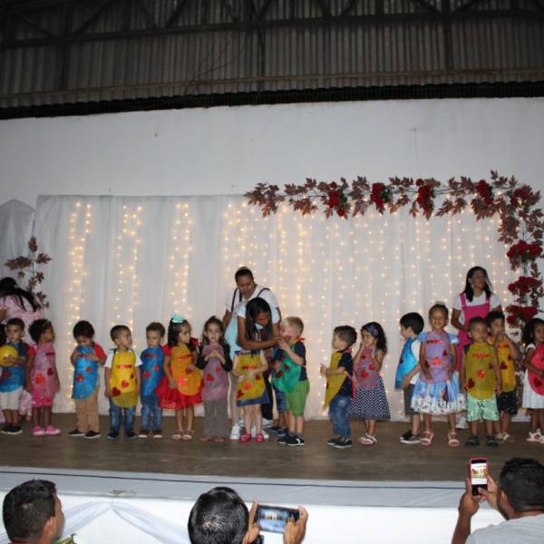 Escola Giselda Noite Familia 01.jpeg